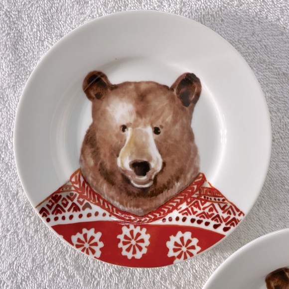 Ciroa Celebrate Holiday Christmas Bear In Sweater Dessert Snack Plates x2 - Picture 2 of 6